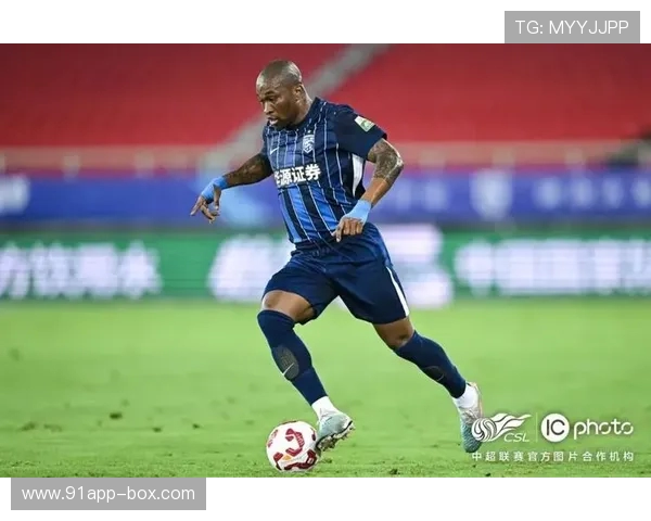 武汉三镇 2-0 青岛海牛：图多列绍尔建功 零封 + 红牌漏判引争议(2)